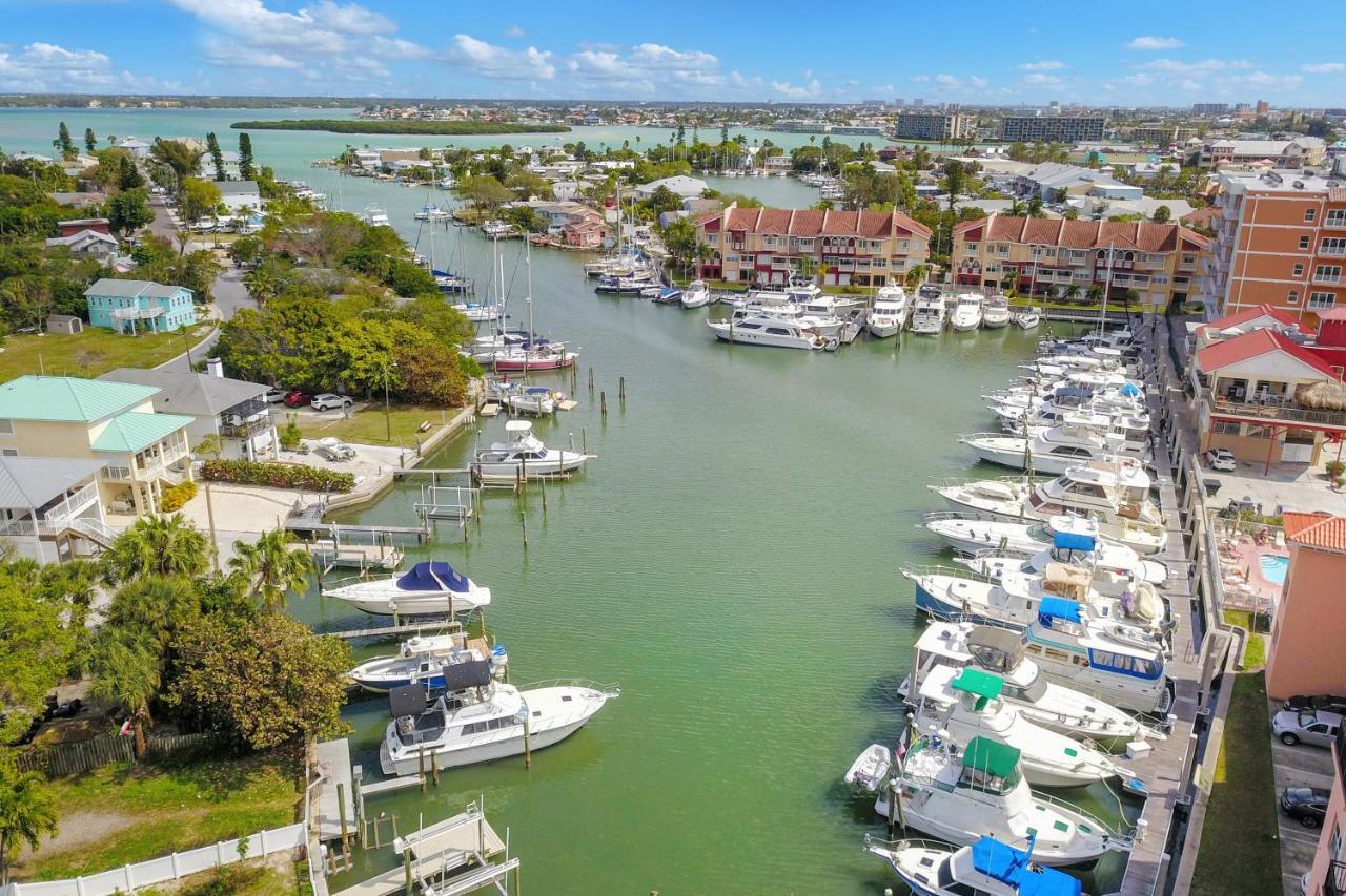 Bay Front Oasis Apartment St. Pete Beach Exterior photo
