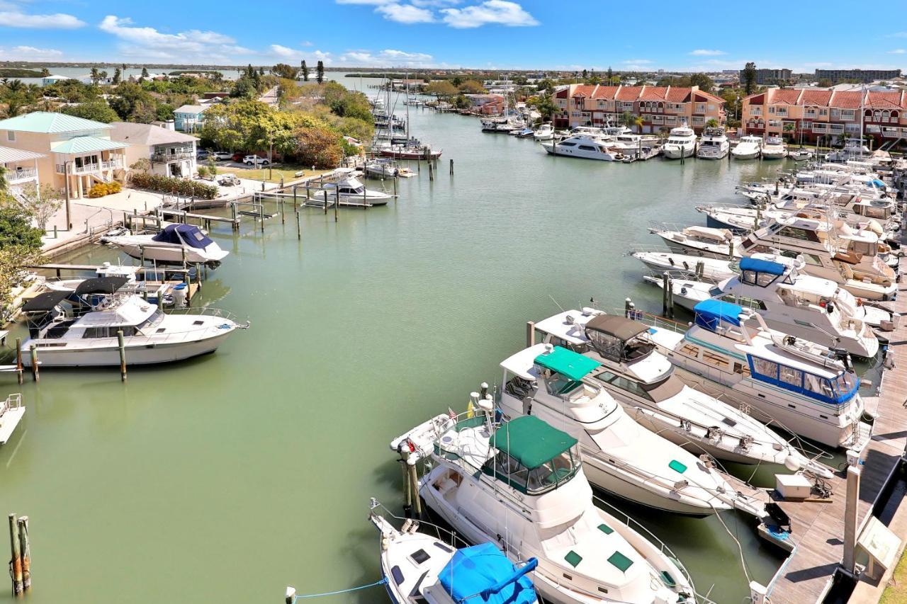 Bay Front Oasis Apartment St. Pete Beach Exterior photo