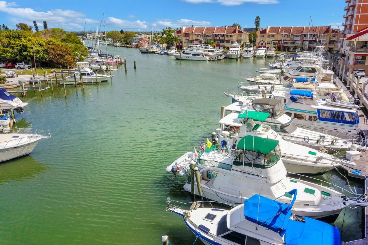 Bay Front Oasis Apartment St. Pete Beach Exterior photo